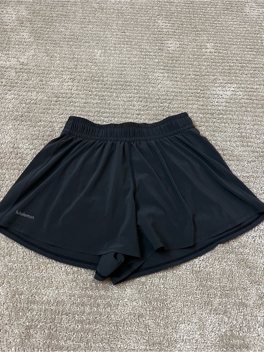 Lululemon Pace Crush High-Rise Shorts 2.5” (Black) - Size XS